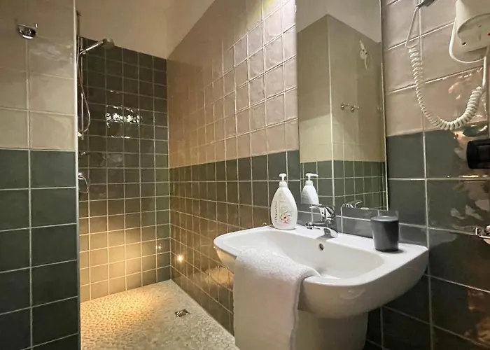 Aurora 3*