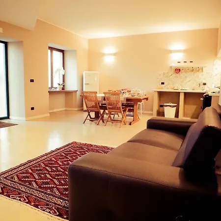 Aurora Bed & Breakfast