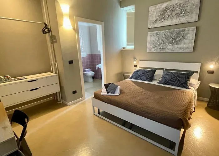 Couette-café Aurora 3*